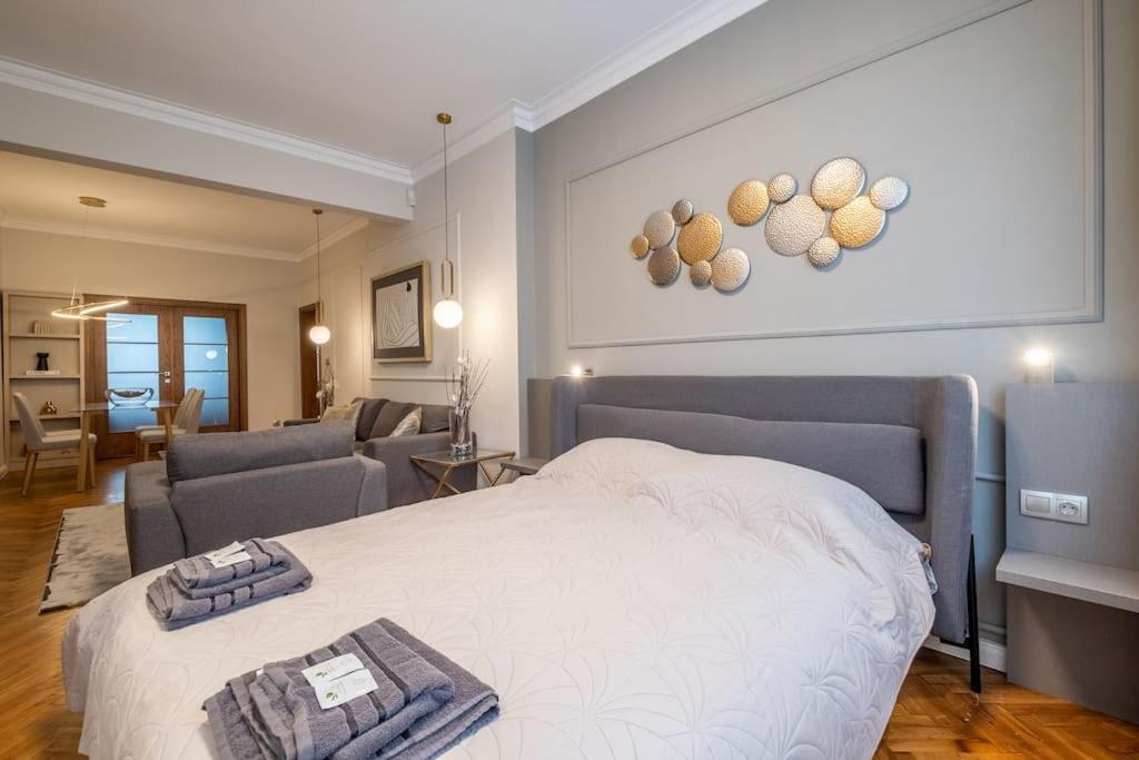 Calm, Luxury Apartment, Premium Location At Ndk! Sofia