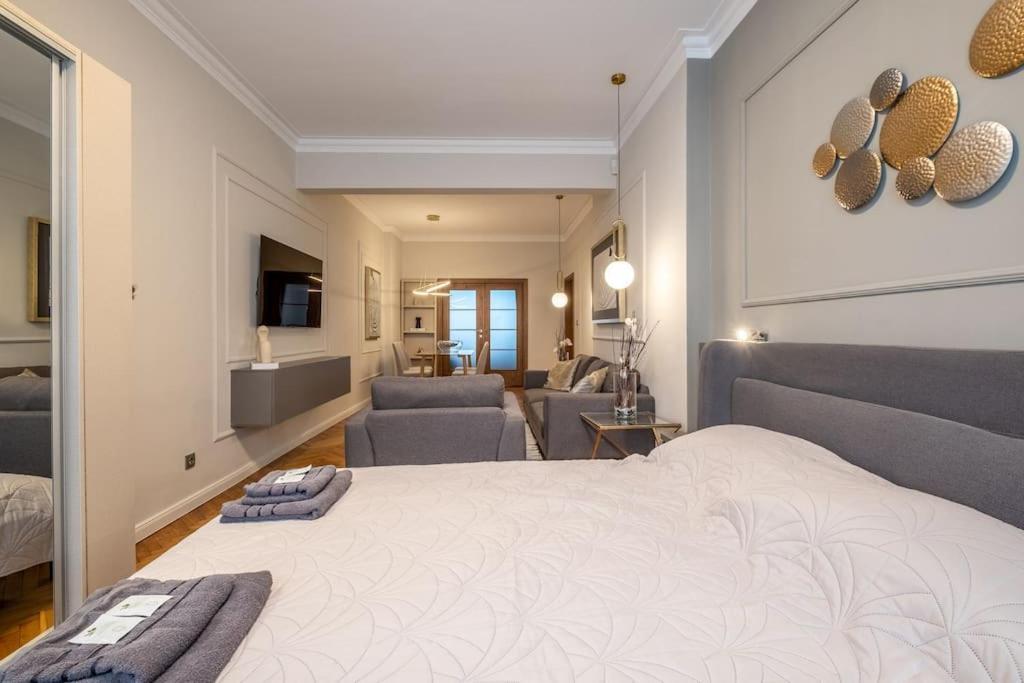 Calm, Luxury Apartment, Premium Location At Ndk! Apartment *
