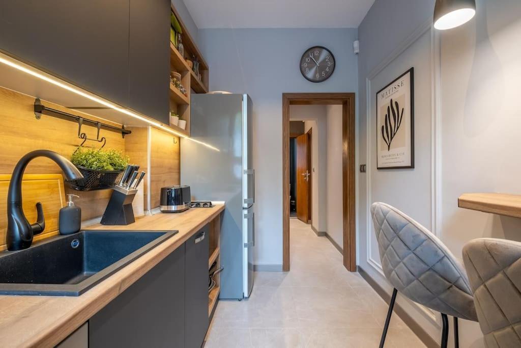 Calm, Luxury Apartment, Premium Location At Ndk! Sofia