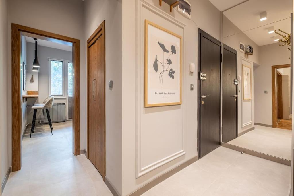 Calm, Luxury Apartment, Premium Location At Ndk! * Sofia