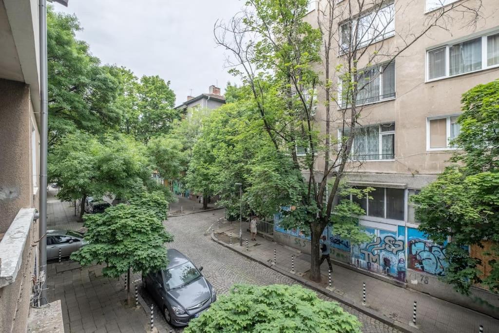 Calm, Luxury Apartment, Premium Location At Ndk! * Sofia